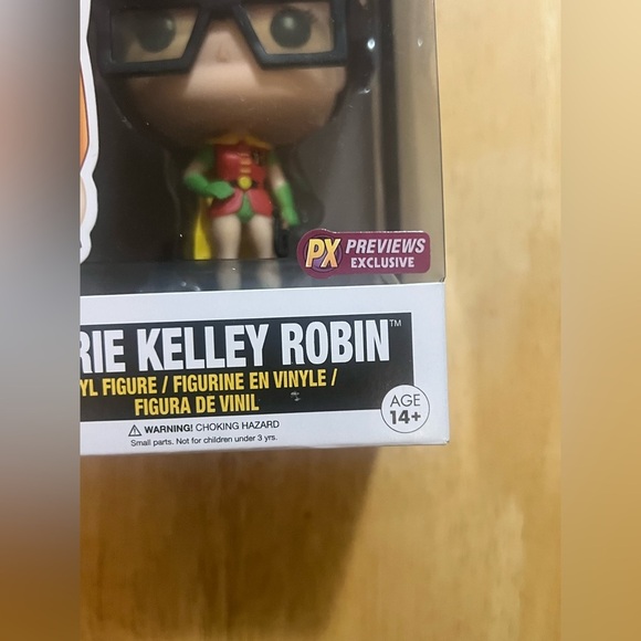 Funko Pop The Dark Knight Returns Carrie Kelley Robin,#115,Vinyl Figure,New,NWT - Picture 2 of 5